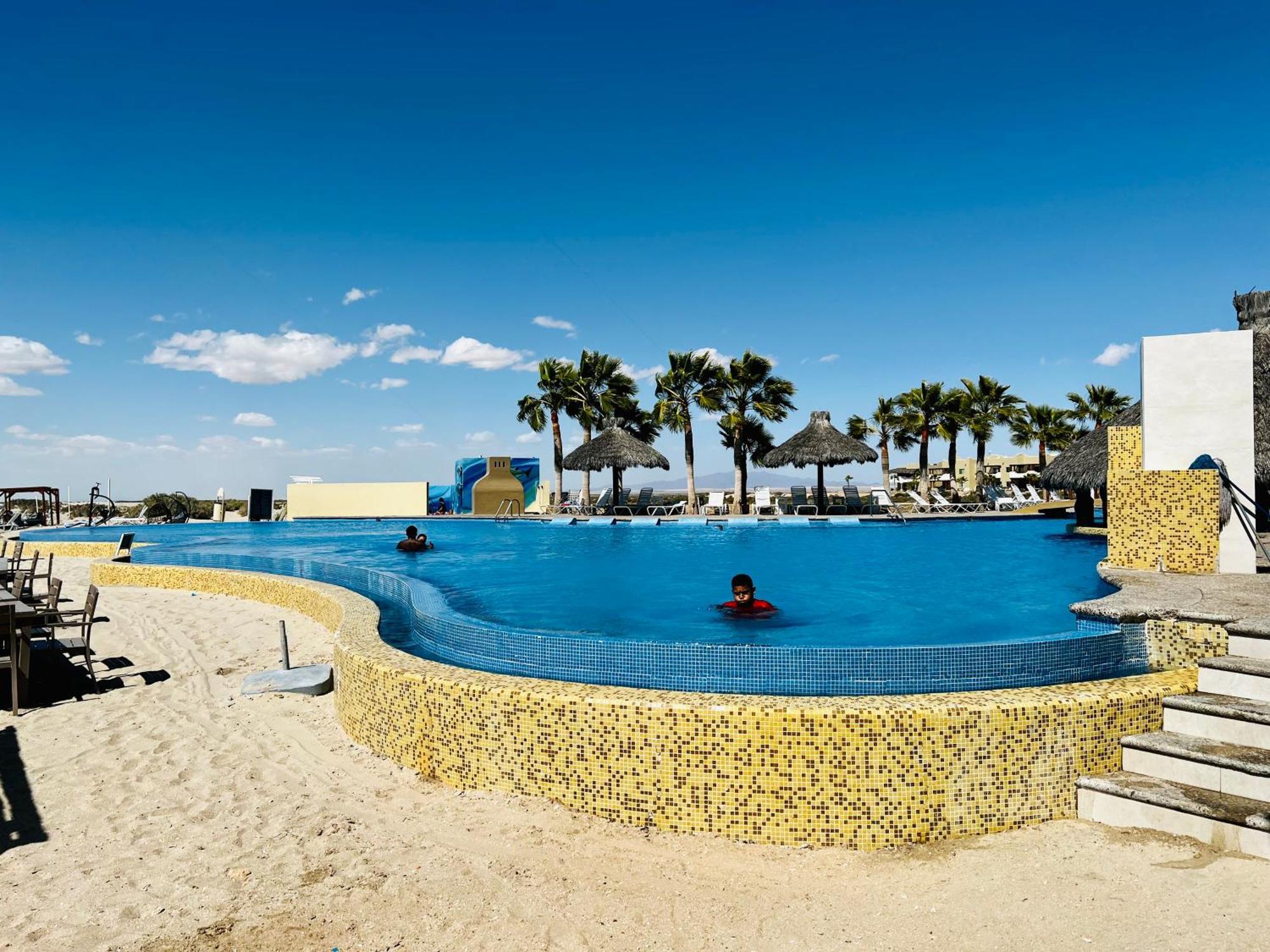 Rocky Point - Ocean Front - King - Suites - Sleeps12 - Gated - Pools Wi-Fi Bahia La Choya ภายนอก รูปภาพ